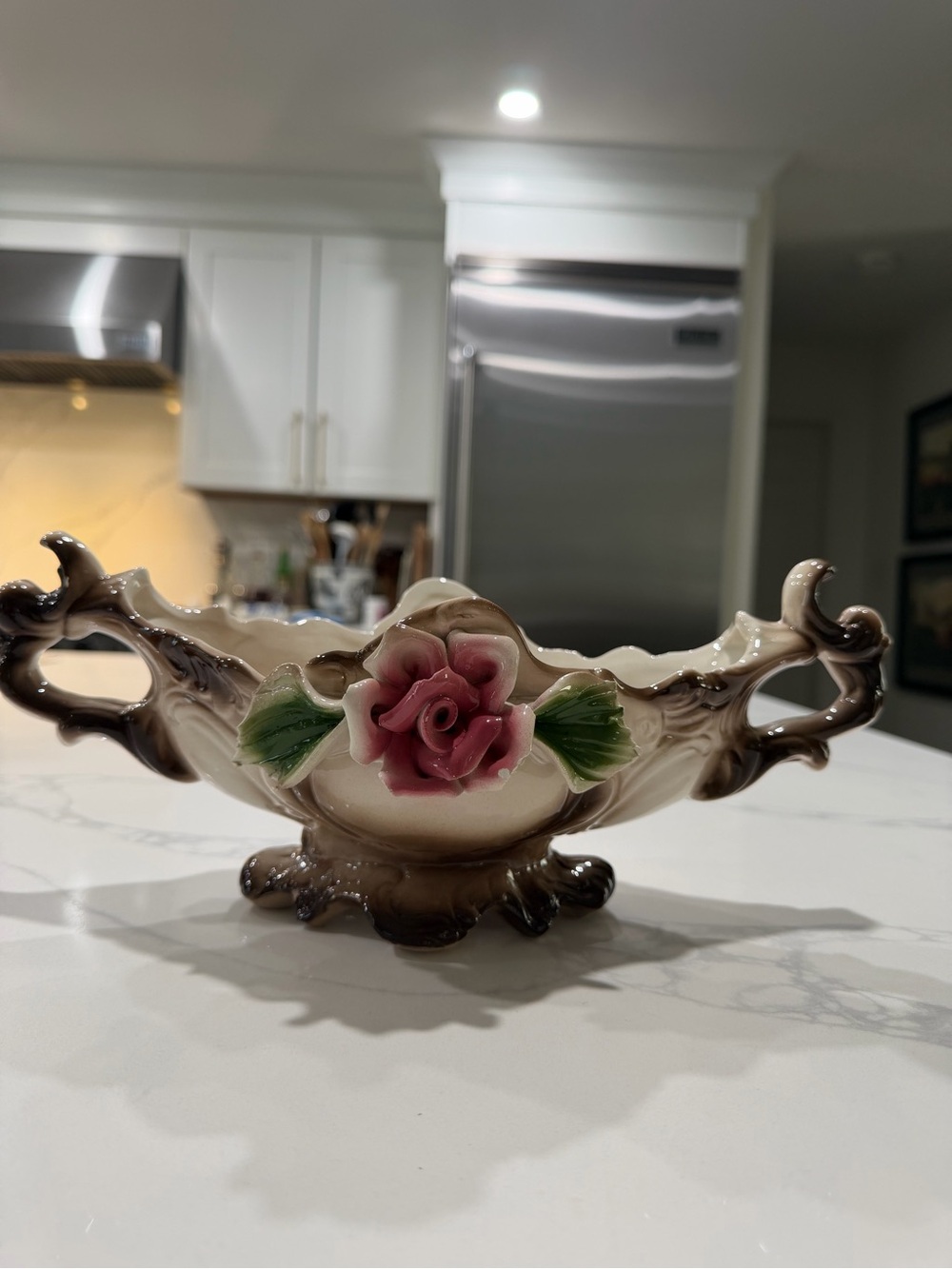 Decorative Ceramic Rose-Embellished Centerpiece Bowl in Pink and Green